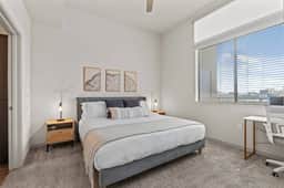 Sleek Desert Gem | Pool, Hot Tub, Gym, King Bed