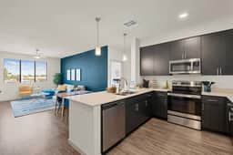 Tempe 2BR Escape | Pool, King Beds, Hot Tub, Gym