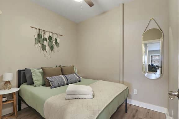 Modern Downtown Lisle 2BR Condo + Parking
