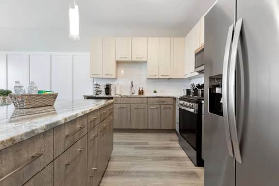 Naperville 2BR Escape | Pool, Gym, Pickleball!