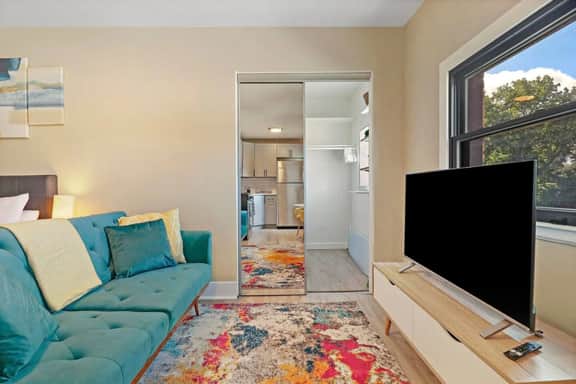 Stylish Studio | A+ Location, Parking, Laundry