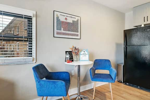 Taste of Chicago | Cozy & Central Location!