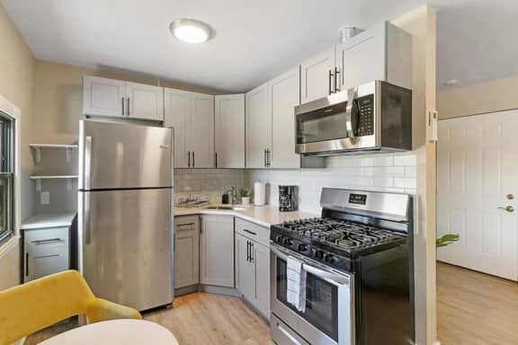Stylish Studio | A+ Location, Parking, Laundry