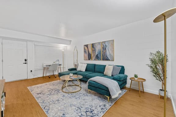 King Bed, Pool, Parking | 1BR Near ASU & DT Tempe