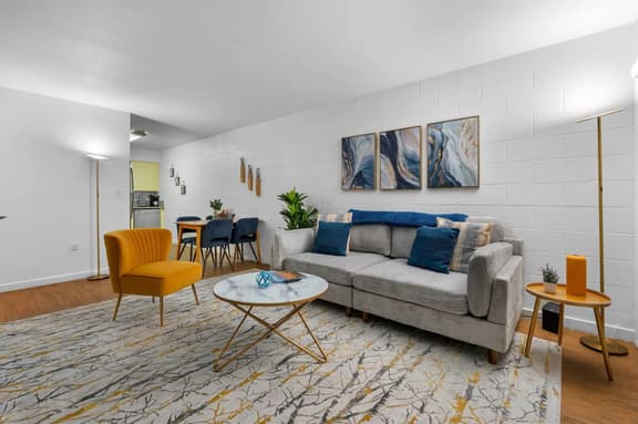 Stylish 2BR: King Beds, Pool | Near ASU & DT Tempe